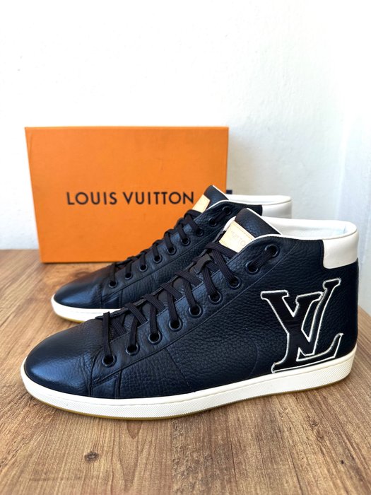 Louis vuitton sneakers for sale  