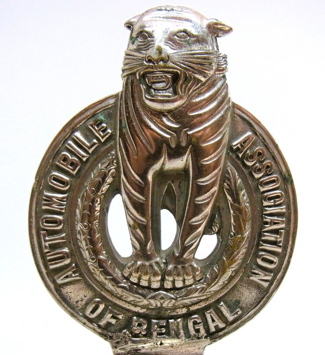 Badge 1920 automobile d'occasion  