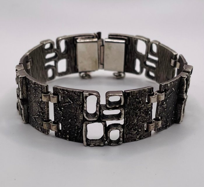 Reserve price bracelet for sale  