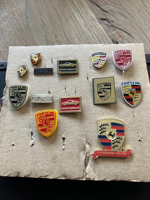 Pin badge speldjes for sale  