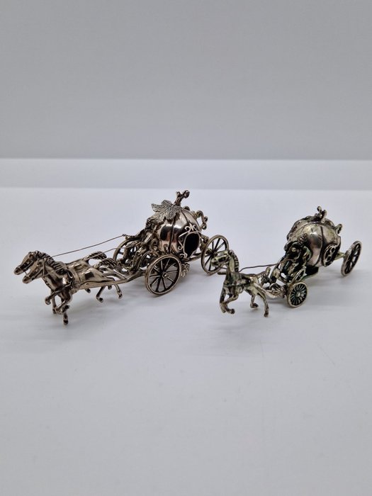 Miniature figurine carrozze usato  