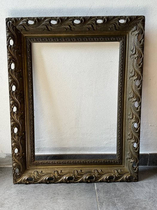 Romano picture frame for sale  