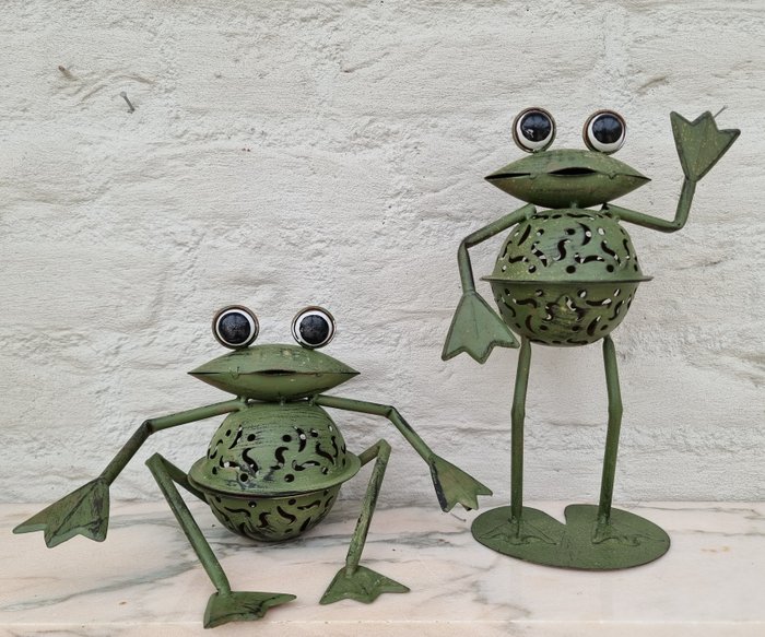 Figurine pair frog for sale  