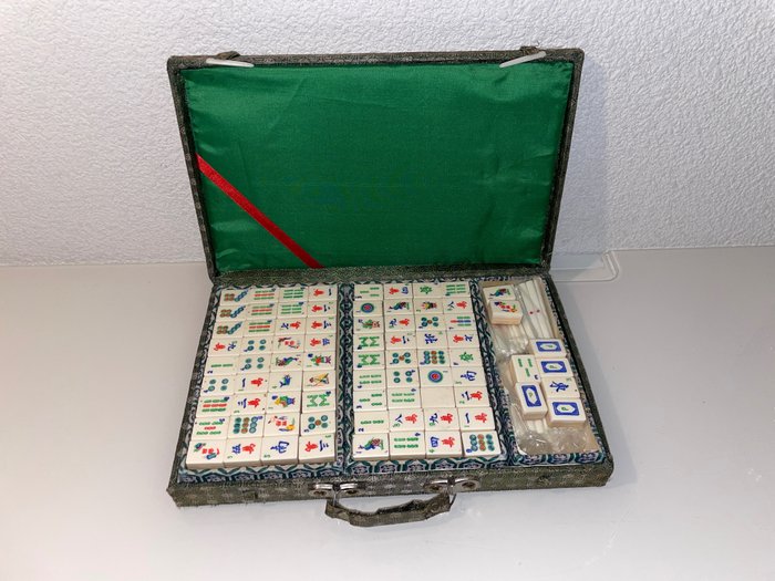 Board game mah for sale  