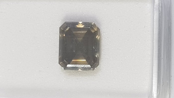 Pcs diamond 1.37 for sale  