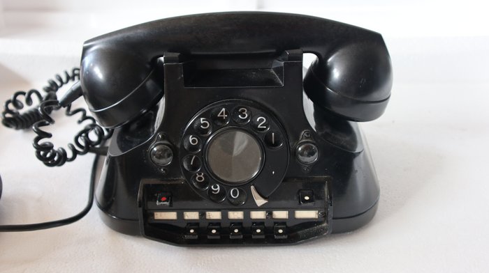 Analogue telephone bakelite d'occasion  
