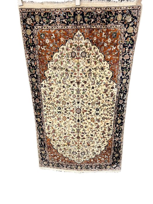 Kashmir ghoum rug d'occasion  
