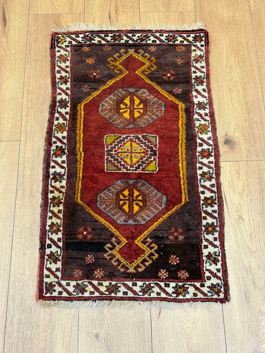 Yuruk carpet cm for sale  
