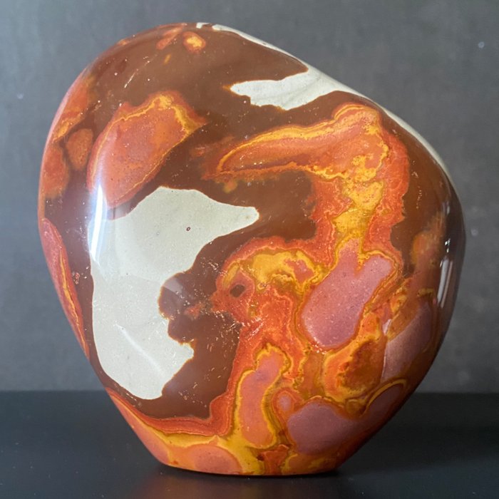 Polychrome jasper from d'occasion  