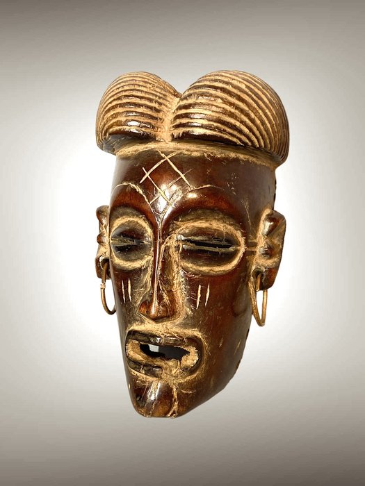 Chokwé passport mask usato  