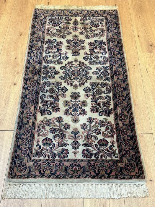 Sarouck carpet 145 for sale  