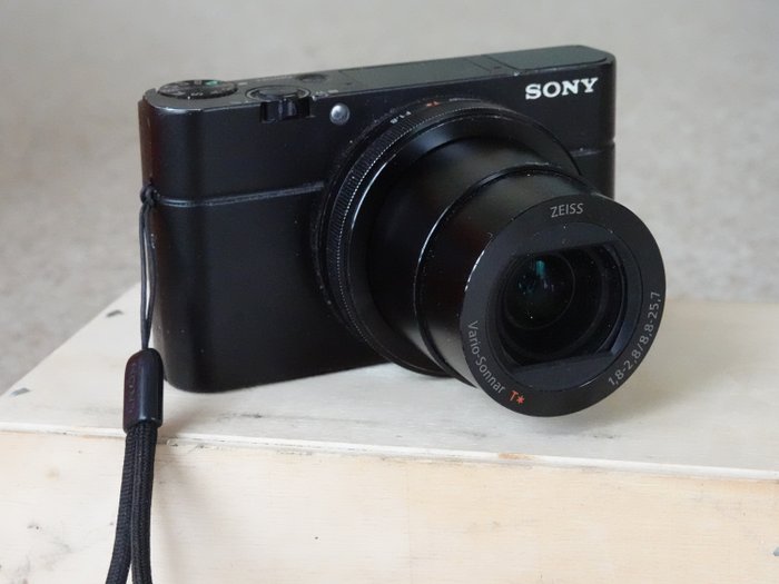 Sony dsc 100 for sale  