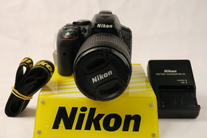 Nikon d5300 105mm usato  
