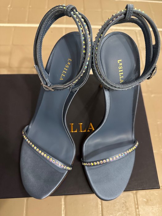 Silla high heels for sale  