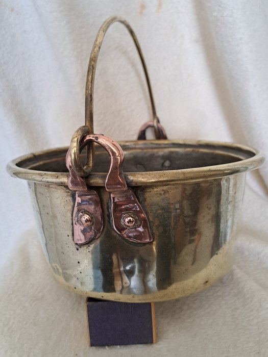 Bucket handle pot for sale  