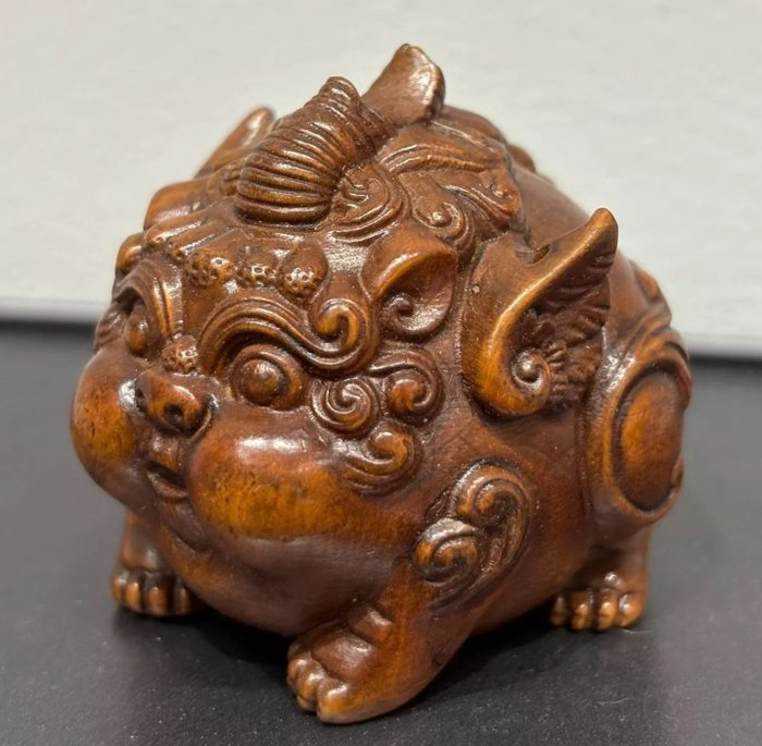 Figure carving xiu for sale  