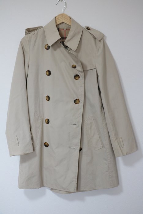 Burberry trench coat usato  
