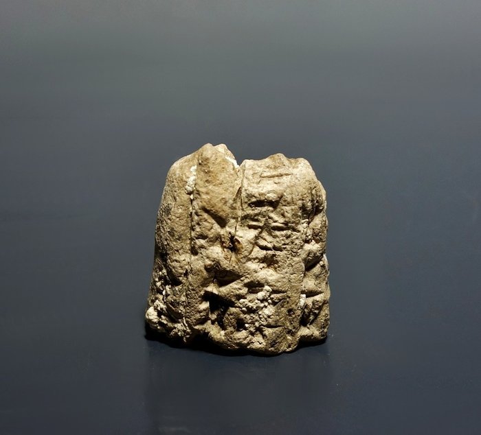 Mesopotamian clay cuneiform usato  