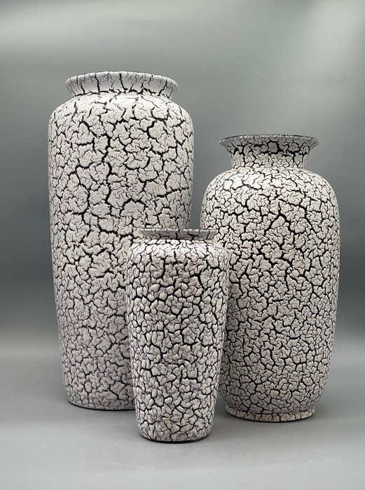 Set large vases for sale  