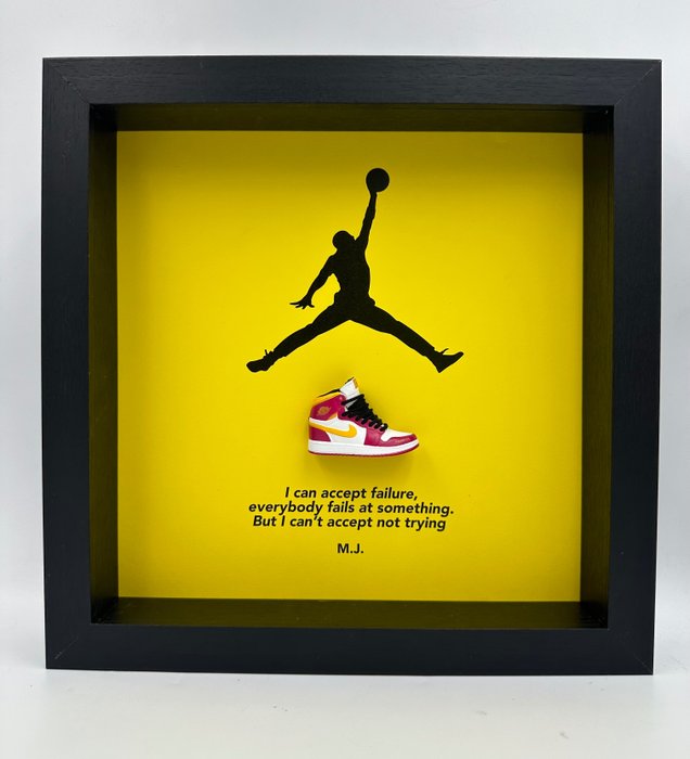 Frame framed sneaker for sale  