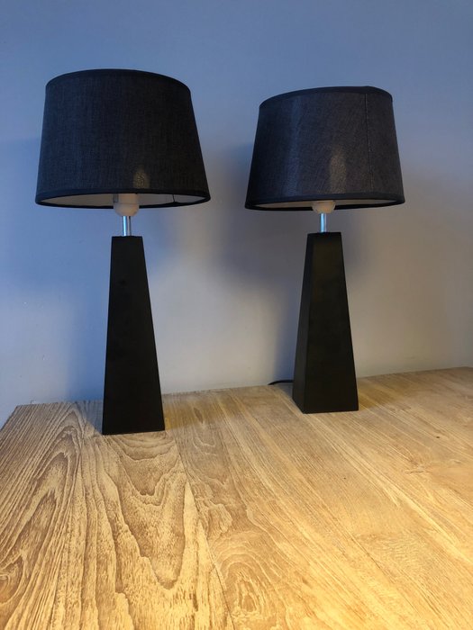 Table lamp delta for sale  