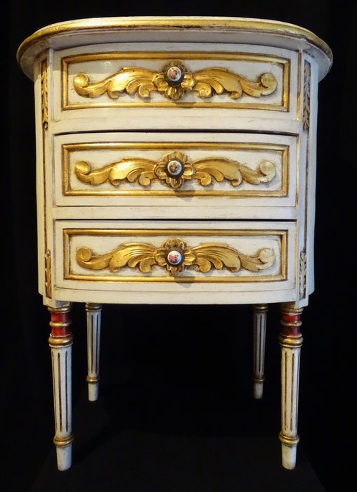 Nightstand majorcan style for sale  