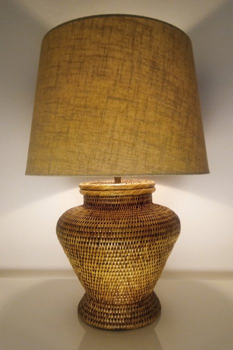 Table lamp luxurious for sale  