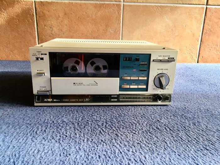 Aiwa cassette recorder usato  