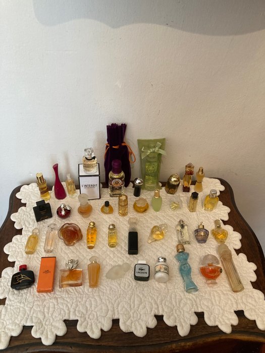 Themed collection perfume for sale  