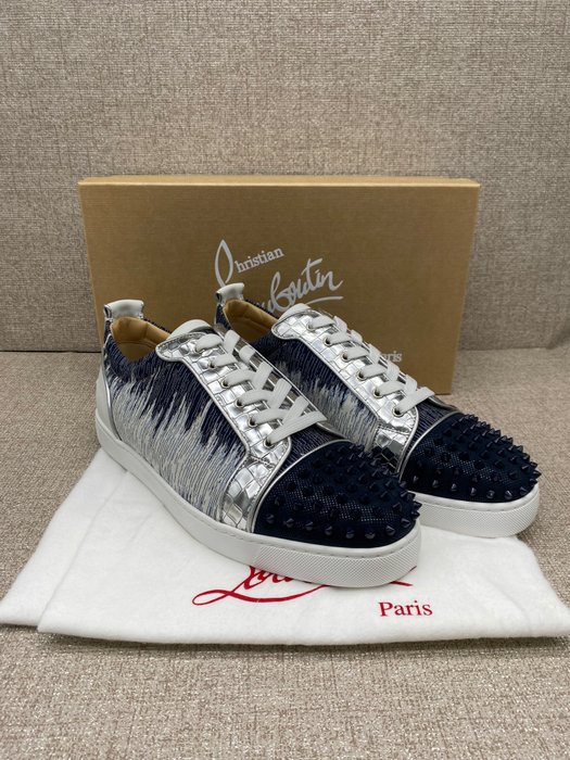Christian louboutin sneakers d'occasion  