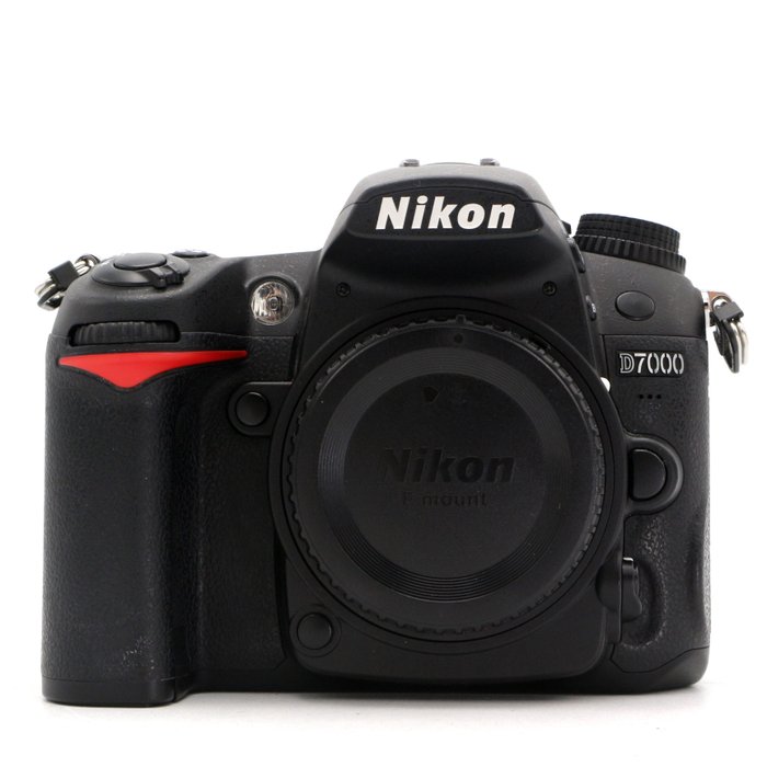 Nikon d7000 nikon for sale  