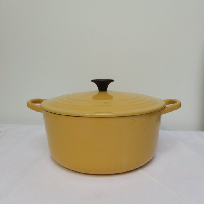 Creuset cooking pot for sale  