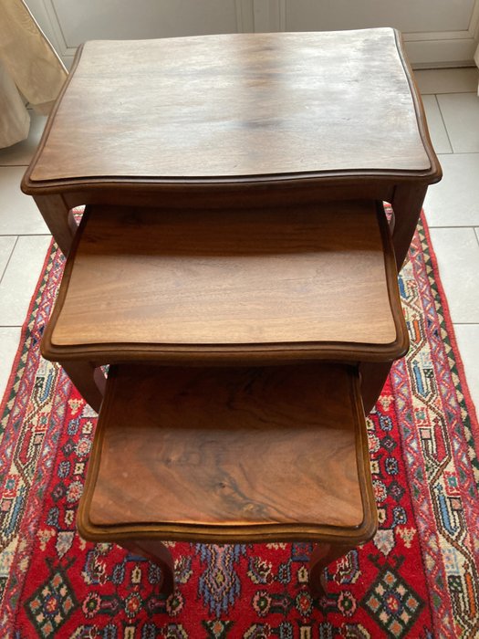 Nesting tables wood d'occasion  