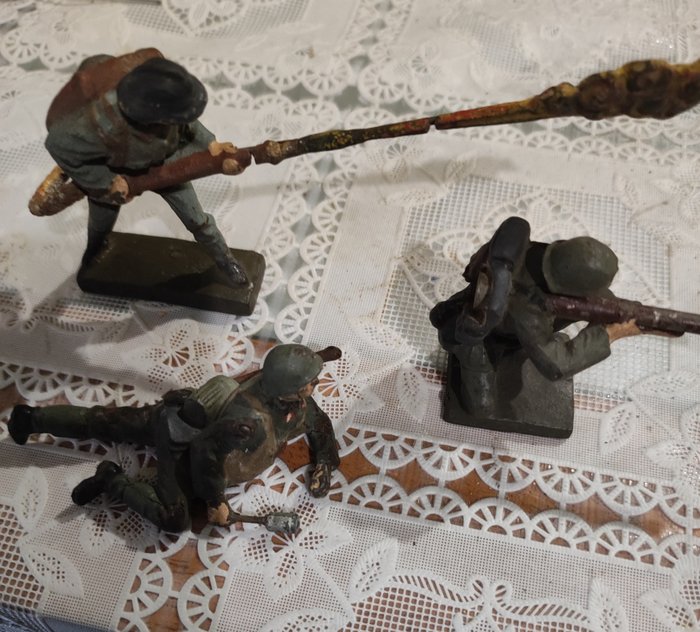Lineol toy soldier for sale  