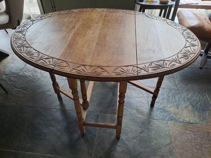 Gateleg table oak for sale  