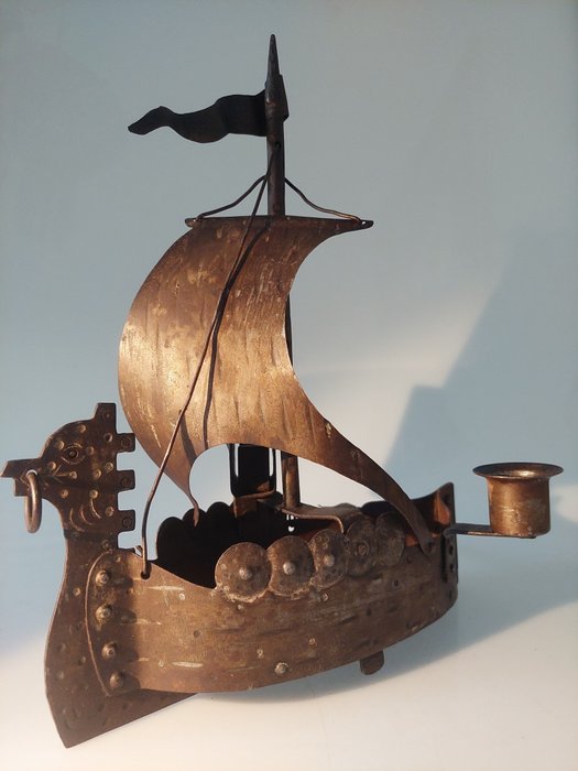 Model ship viking usato  