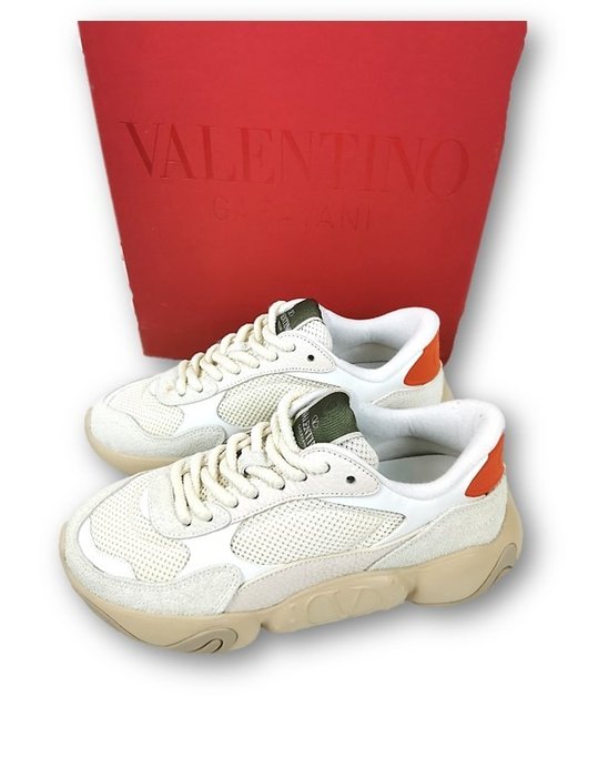 Valentino sneakers size usato  