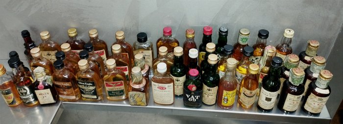 Various scotch whisky usato  