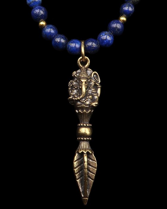 Lapis lazuli necklace d'occasion  