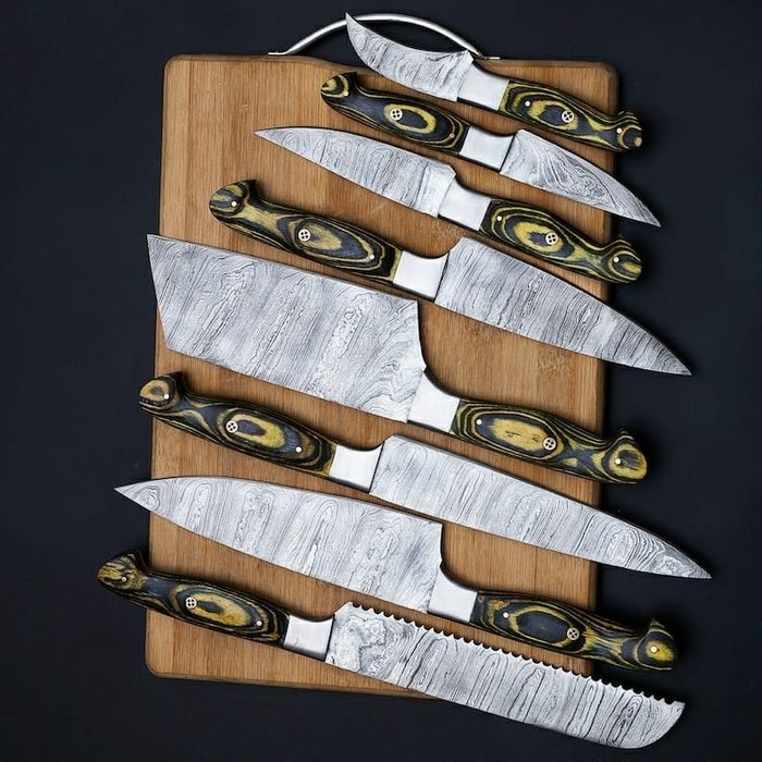 Kitchen knife complete usato  