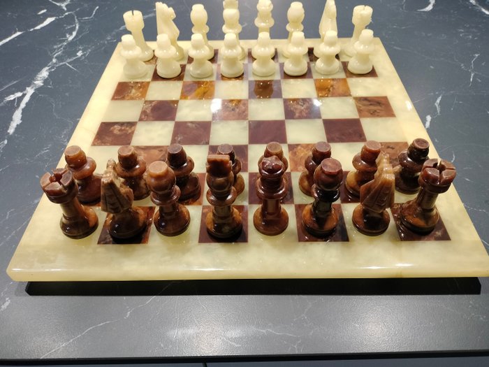Chess set reserve d'occasion  