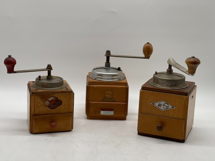 Coffee grinder set usato  