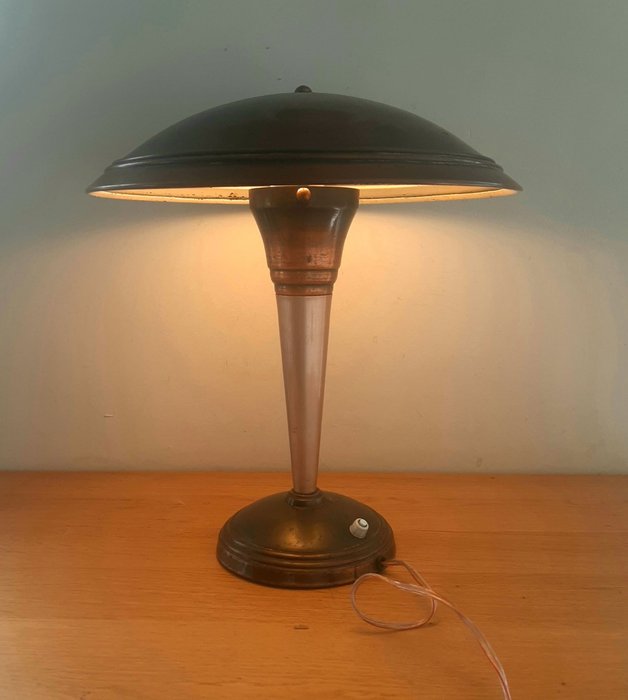 Bauhaus lamp desk d'occasion  
