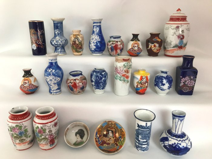 Vase collection miniature for sale  