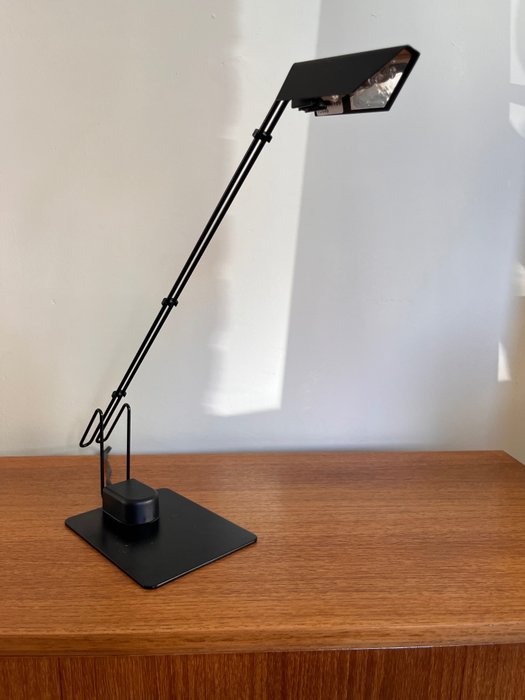 Ikea desk lamp usato  