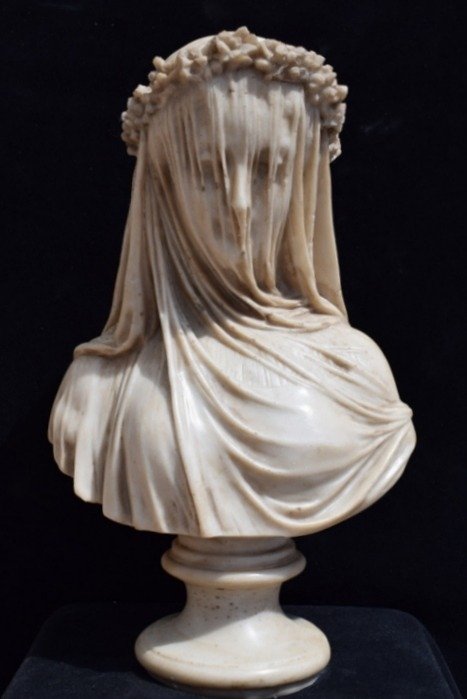 Sculpture busto dama for sale  