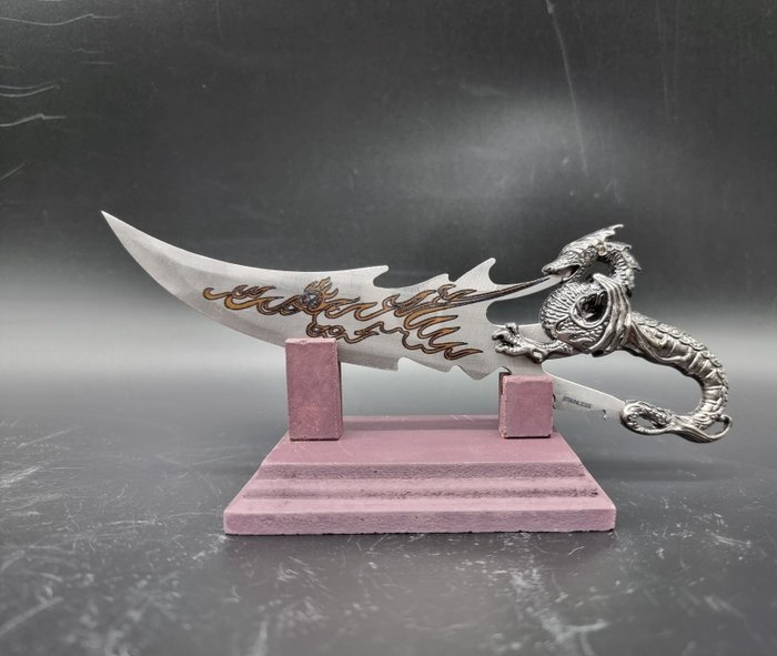 Dagger dragon knife usato  