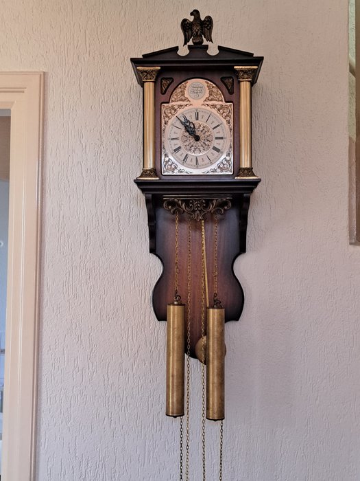 Wall clock tempus usato  
