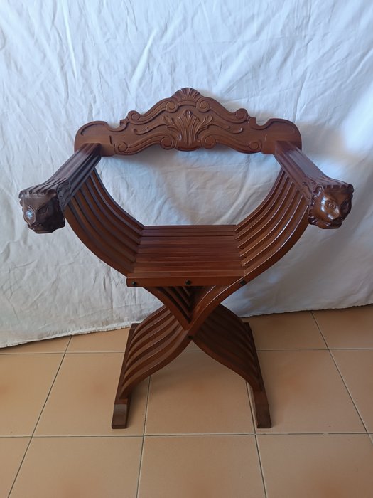 Chair savonarola con for sale  