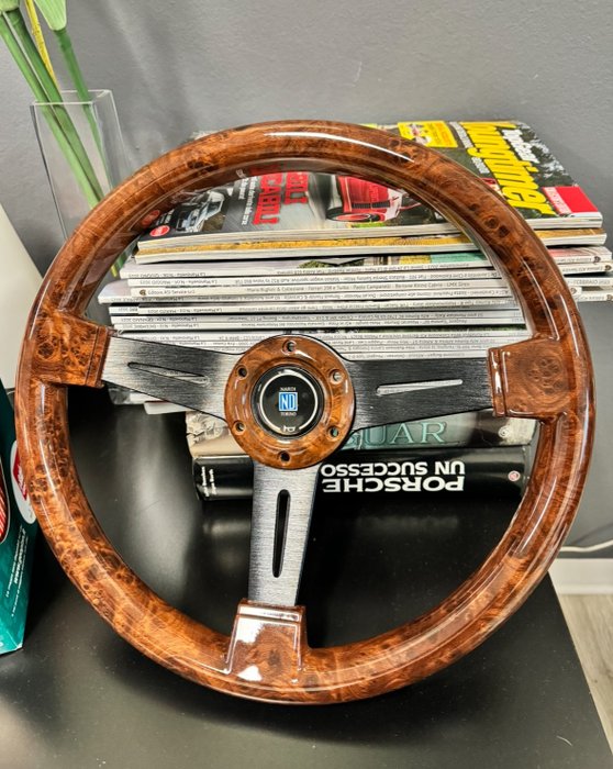 Steering wheel nardi d'occasion  